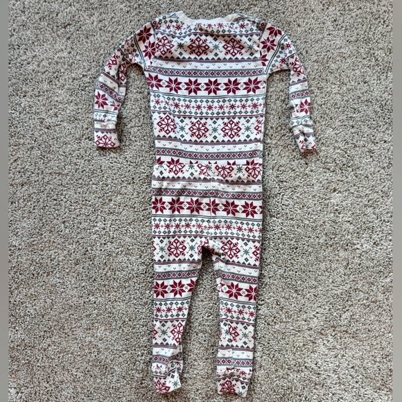 Carter's Little Planet Red & White Snowflake Pajama Set ChristmaSize 18 months - Picture 5 of 8